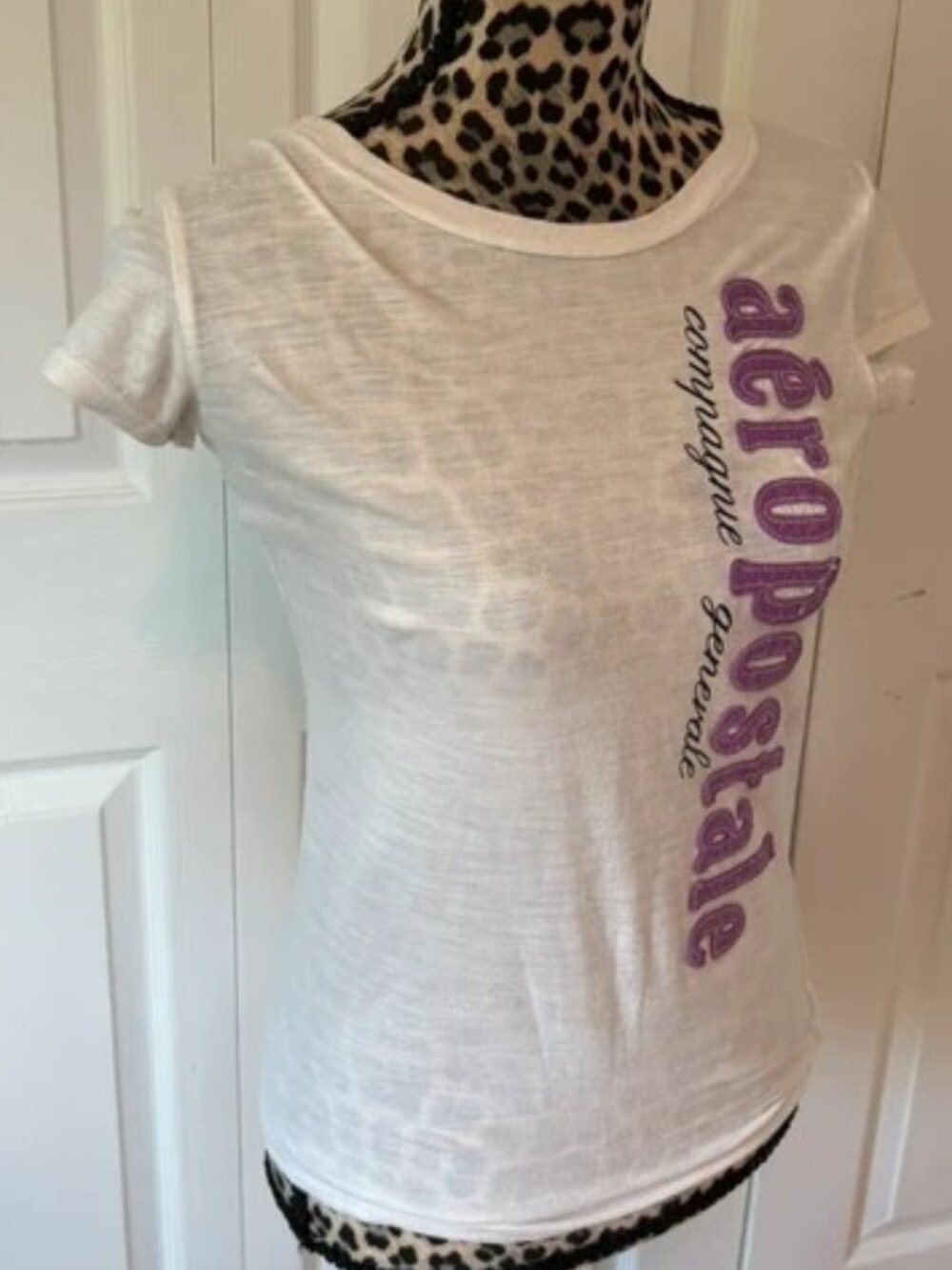 VTG 2009 Aeropostale Stitched Applique Baby Tee White Compagnie Generale